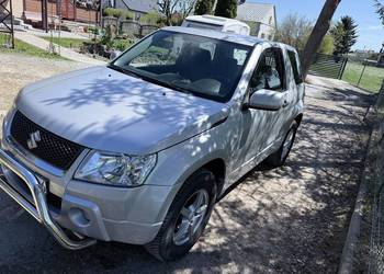 Suzuki Grand Vitara 1.6B 106KM 4x4 stan DB Hak Bluetooth Alufelgi Wielosezo