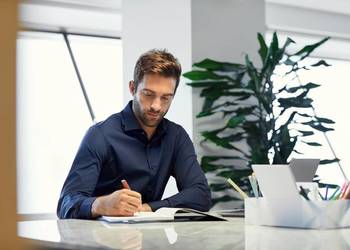 Wsparcie merytoryczne i korekta prac dyplomowych, licencjackich, magisters
