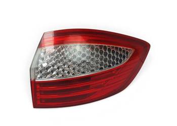 LAMPA PRAWA Ford Mondeo MK 4 KOMBI tylna tylnia prawy tył 7S71-13404-B