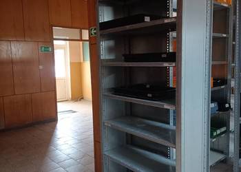 Regały półkowe - idealne do warsztatu lub garażu