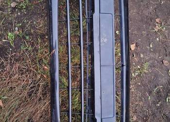 Zderzak przedni renault kangoo 2007-2011 uszkodzony