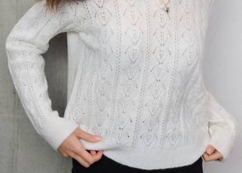 sweter z ozdobnym splotem Sinsay