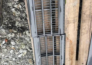 Claas Mega Tucano klepisko