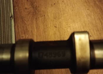 Sprzedam wałek rozrządu ssący do BMW M54B30