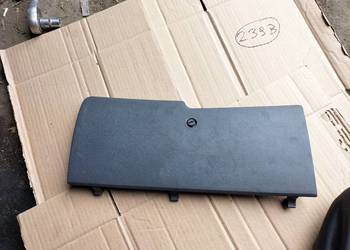 PEUGEOT 306 9610235677 OSŁONA BEZPIECZNIKÓW KOLUMNY KIEROWNICZEJ LEWA