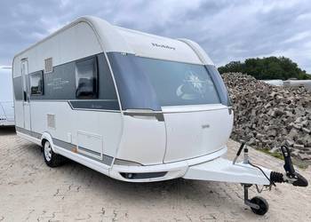 przyczepę kempingową Hobby DE LUXE - 490KMF•1300kg•100km / h•