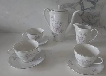 Serwis kawowy, porcelana Ćmielów z lat PRL-u.