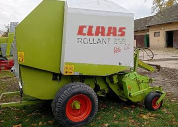 Prasa rolującą Claas Rollant 255 Roto Cut, Siatka, nie 250 , 46 Prasa rolującą Claas Rollant 255 Roto Cut, Siatka, nie 250 , 46