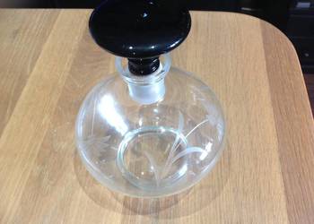 Stara Karafka Szklana Art Decor z Czarną Zatyczką