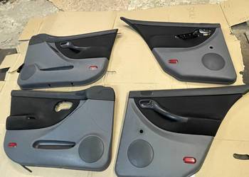 Sprzedam boczki/tapicerke leon 1