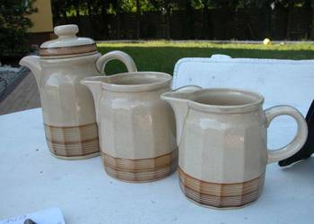 stare ceramiczne dzbanki 3 sztuki sygnowane stare ceramiczne dzbanki 3 sztuki sygnowane