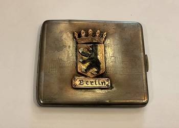 Elegancka papierosnica z herbem Berlin – niedźwiedź berliński