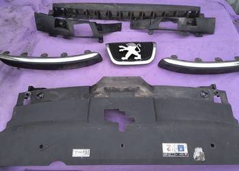 Sprzedam znaczek peugeot 407 i listwy