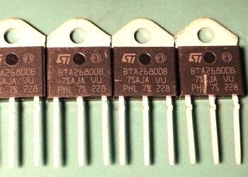 BTA26800B triak.
