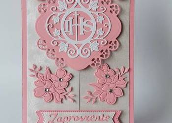 ZAPROSZENIA KOMUNIA DZIEWCZYNKA IHS W KWIATACH OTWIERANE B6 RÓŻ - BIEL