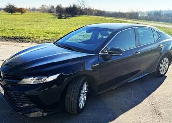 Toyota Camry | 2.5 Hybrid | Bateria gwarancja | opony zimowe | ASO |