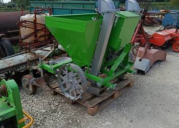 sadzarka do ziemniaków bomet 70-75cm z podsiewaczem nawozów