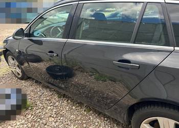 drzwi przednie/ tylne prawe/lewe Opel Insignia kombi Z22C