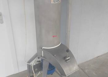 Młynek do bułki tartej IBIS, przelotowy, nierdzewny.Do piekarni-cukierni.