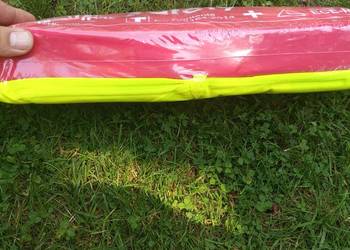 Sprzedam apteczka 2 kamizelki trójkąt.  KIA Sprzedam apteczka 2 kamizelki trójkąt.  KIA