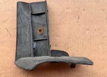 Chlapacz nadkola prawy tył Toyota Yaris III 11-20 65631-0D050