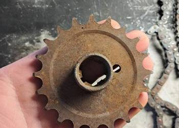 Mz 250 251 etz zębatka NOWA 20 zębów zdawcza ts 150 nie silnik rama kartery