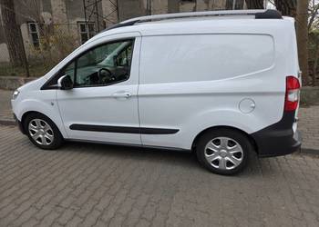 Ford Transit Courier 2016 rok benzyna