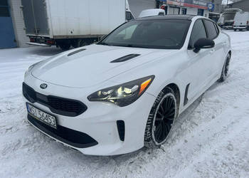 Kia Stinger Premium wyposażenie