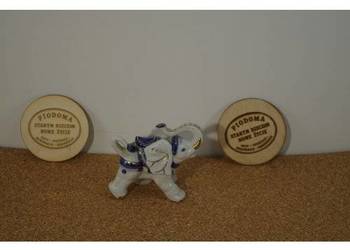 Porcelanowy Słoń Dekoracyjny Vintage | Biało-Niebieskie Zdobienia i Złoceni