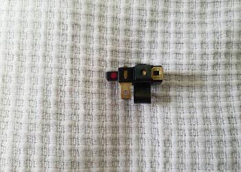 CZUJNIK PRZEŁĄCZNIK HAMULCA RĘCZNEGO ROVER 75 MG ZT XLB100050