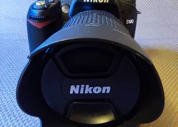 Nikon D90 + obiektyw 18-105VR
