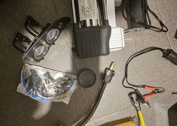 Niekompletny zestaw do montażu zawieszenia pneumatycznego w busie