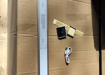 Bezprzewodowa lampa LED z czujnikiem ruchu, przeznaczona do oświetlenia sza