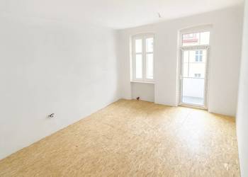 Wyremontowane, słoneczne 2 pokojowe mieszkanie z LOGGIĄ 5329zł /m2.