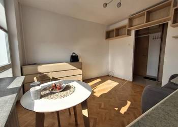 Wynajmę słoneczne 2- pokojowe mieszkanie na Lsmach. Żarnowiecka Wynajmę słoneczne 2- pokojowe mieszkanie na Lsmach. Żarnowiecka