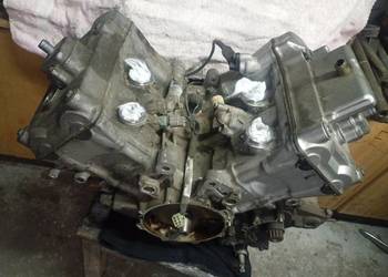 Sprzedam silnik Honda Vfr 800 na części.