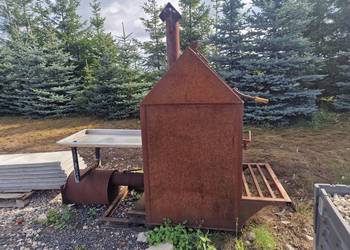 Wędzarnia z grubej blachy