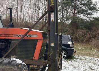 Podnośnik do traktora