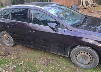 Syndyk sprzeda - samochód osobowy SEAT Leon.