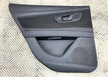 BOCZEK DRZWI LEWY TYŁ SEAT LEON III Hatchback TAPICERKA