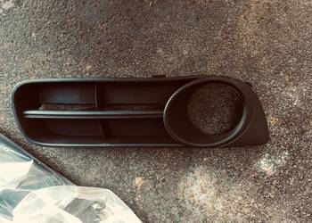 ATRAPA KRATKA ZDERZAKA SKODA ROOMSTER 07- PRAWA LEWA ATRAPA KRATKA ZDERZAKA SKODA ROOMSTER 07- PRAWA LEWA