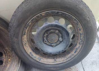 Felgi stalowe BMW 15 z oponami zimowymi