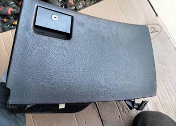 AUDI 80 B3 80B3 SCHOWEK PASAŻERA