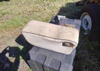 Podłokietnik Mercedes W111 oryginalny duży w108