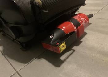 Gaśnica BMW e30 Gloria mocowanie rarytas Gaśnica BMW e30 Gloria mocowanie rarytas