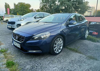 Volvo V40 zadbany, serwisowany, doinwestowany II (2012-)