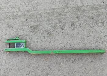 Dolny zaczep John Deere