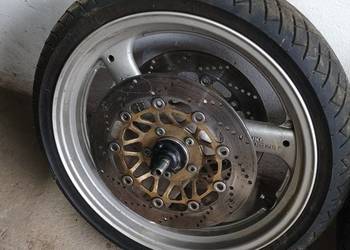 Suzuki Gsf 400 bandit felga przód na dwie tarcze,ośka, opona  KPL