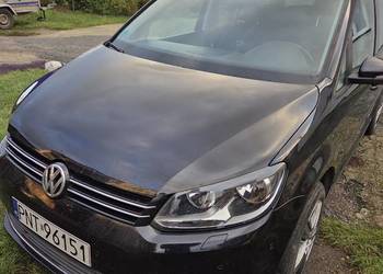 Touran 1.6 tdi 2011,uszkodzony