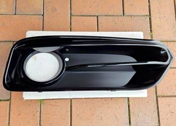 BMW F20 F30 Kratka halogenu prawa 51117371668